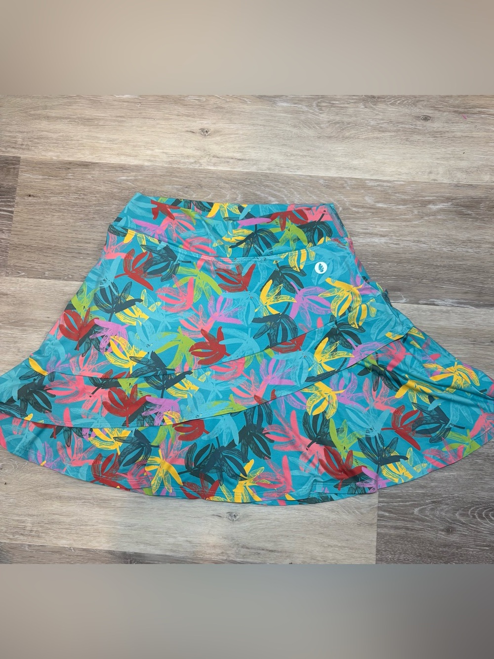 Dona Jo Women’s Activewear Golf Tennis Skort Small Tropical Print Ruffle